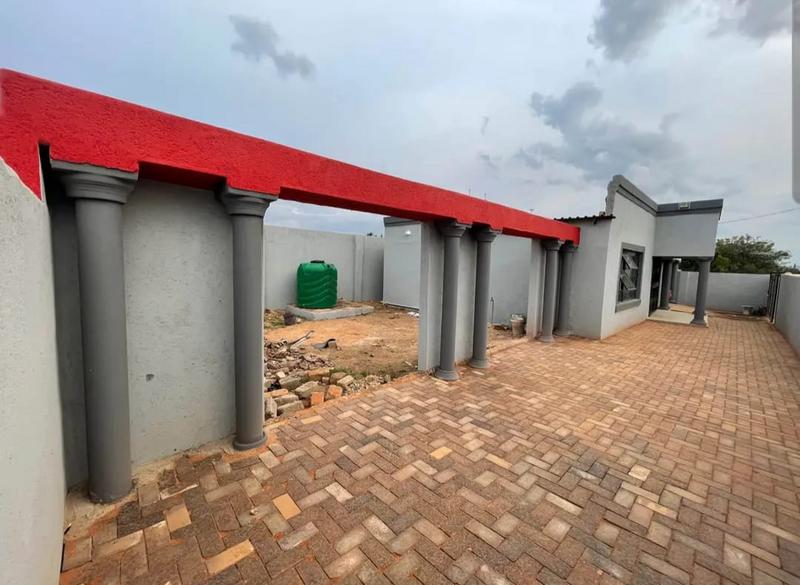 2 Bedroom Property for Sale in Winterveldt Gauteng