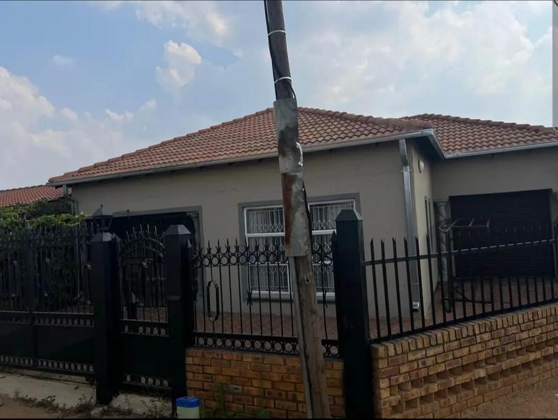 2 Bedroom Property for Sale in Soshanguve VV Gauteng