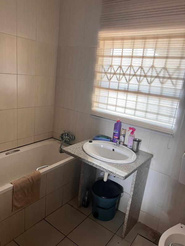 2 Bedroom Property for Sale in Soshanguve VV Gauteng
