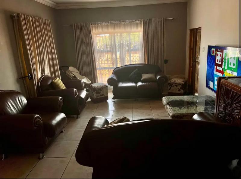 2 Bedroom Property for Sale in Soshanguve VV Gauteng