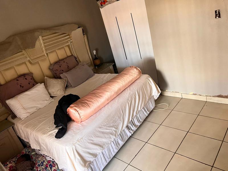 2 Bedroom Property for Sale in Soshanguve VV Gauteng