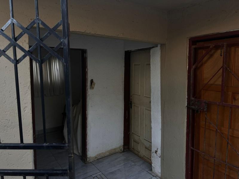 2 Bedroom Property for Sale in Soshanguve VV Gauteng