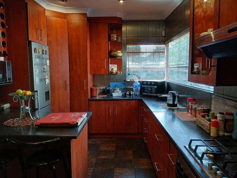 4 Bedroom Property for Sale in Three Rivers Gauteng