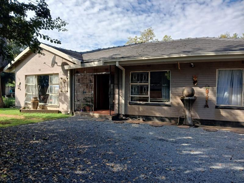 4 Bedroom Property for Sale in Three Rivers Gauteng