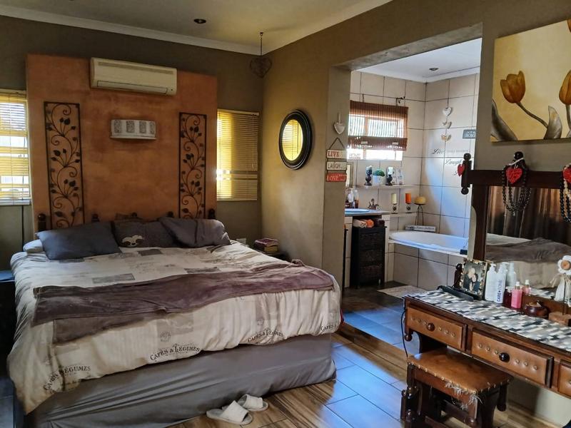 4 Bedroom Property for Sale in Three Rivers Gauteng