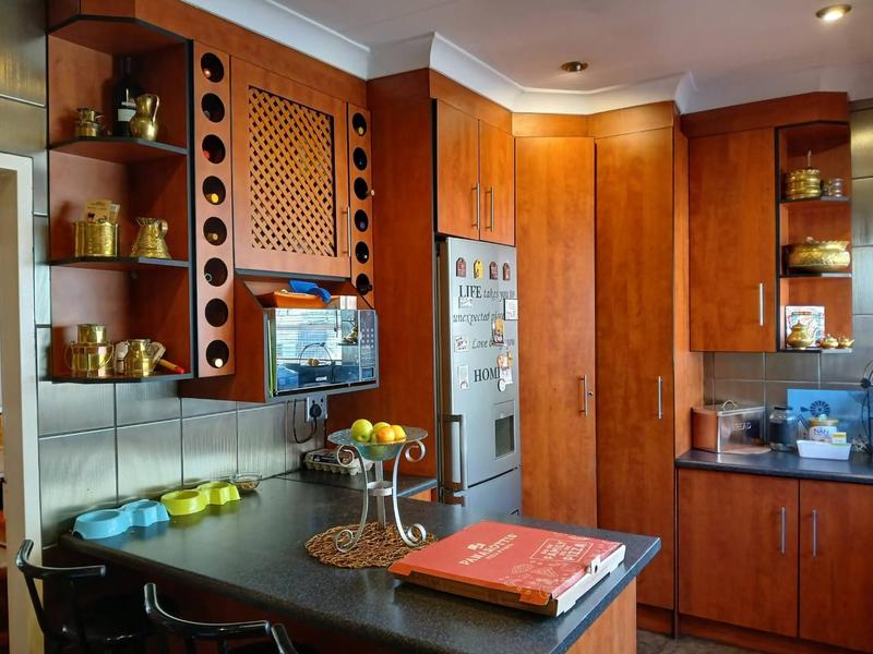 4 Bedroom Property for Sale in Three Rivers Gauteng