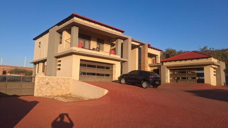 5 Bedroom Property for Sale in Amandasig Gauteng