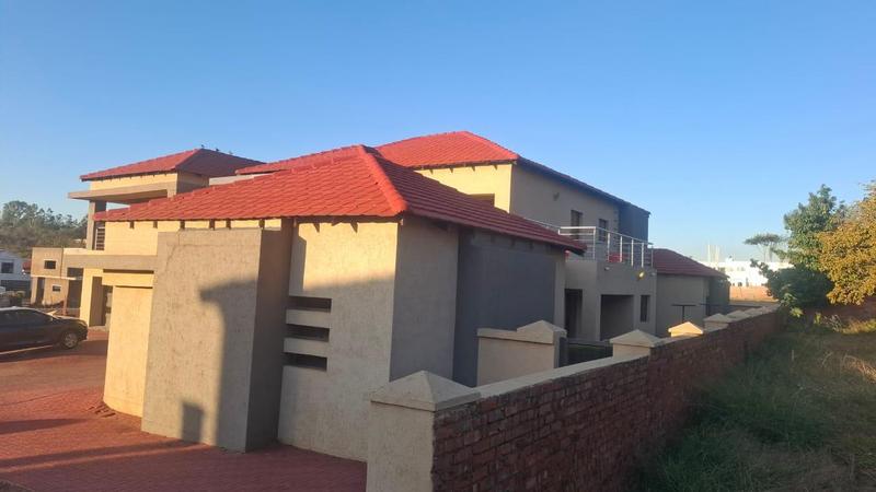5 Bedroom Property for Sale in Amandasig Gauteng