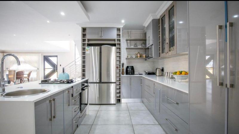 5 Bedroom Property for Sale in Hesteapark Gauteng