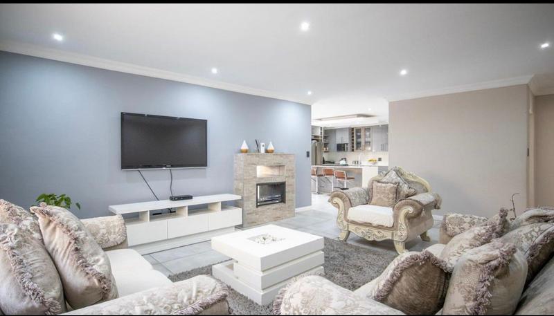 5 Bedroom Property for Sale in Hesteapark Gauteng