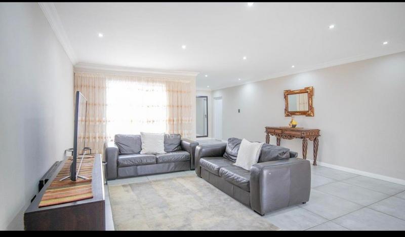 5 Bedroom Property for Sale in Hesteapark Gauteng