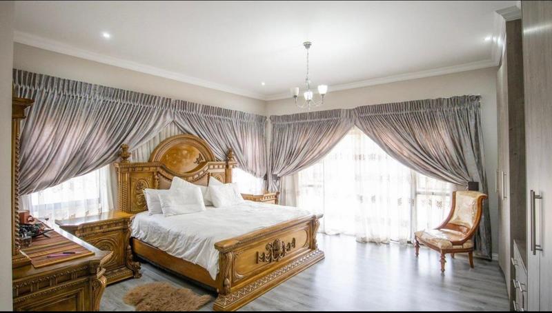 5 Bedroom Property for Sale in Hesteapark Gauteng
