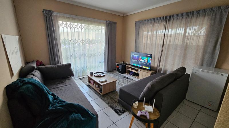 2 Bedroom Property for Sale in Pomona Gauteng