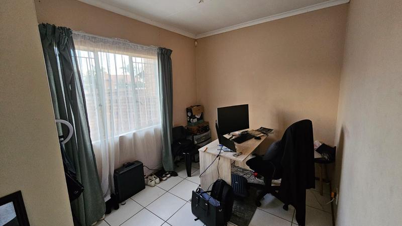 2 Bedroom Property for Sale in Pomona Gauteng