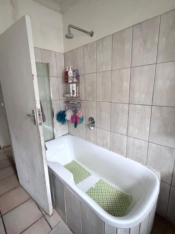 3 Bedroom Property for Sale in New Redruth Gauteng
