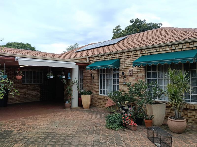 2 Bedroom Property for Sale in Albemarle Ext 2 Gauteng