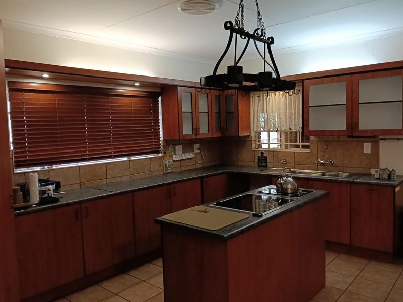 2 Bedroom Property for Sale in Albemarle Ext 2 Gauteng
