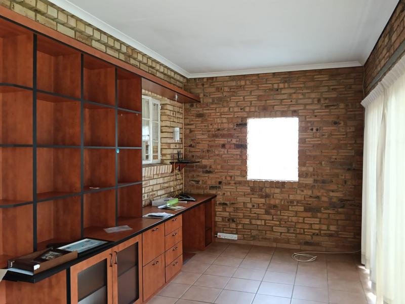 2 Bedroom Property for Sale in Albemarle Ext 2 Gauteng