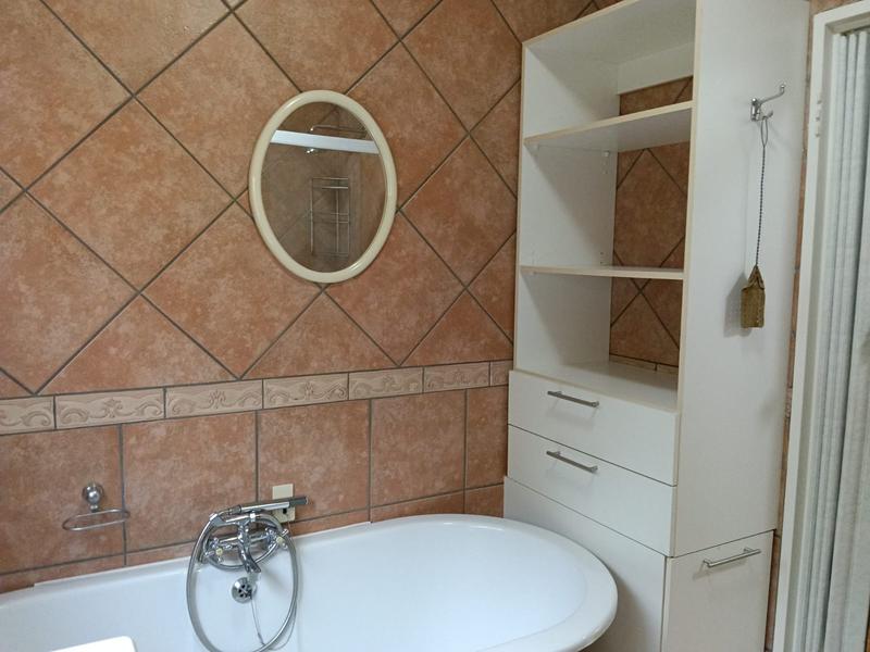 2 Bedroom Property for Sale in Albemarle Ext 2 Gauteng