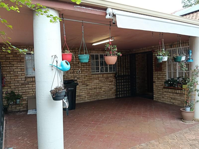 2 Bedroom Property for Sale in Albemarle Ext 2 Gauteng