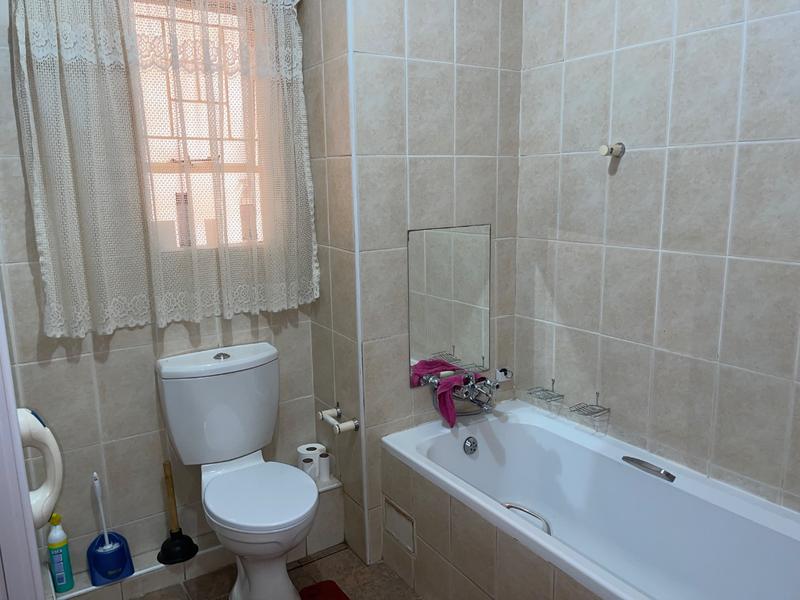 2 Bedroom Property for Sale in Vanderbijlpark SE Gauteng
