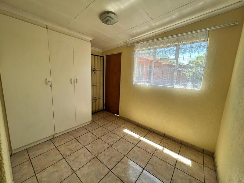 To Let 2 Bedroom Property for Rent in Brenthurst Gauteng