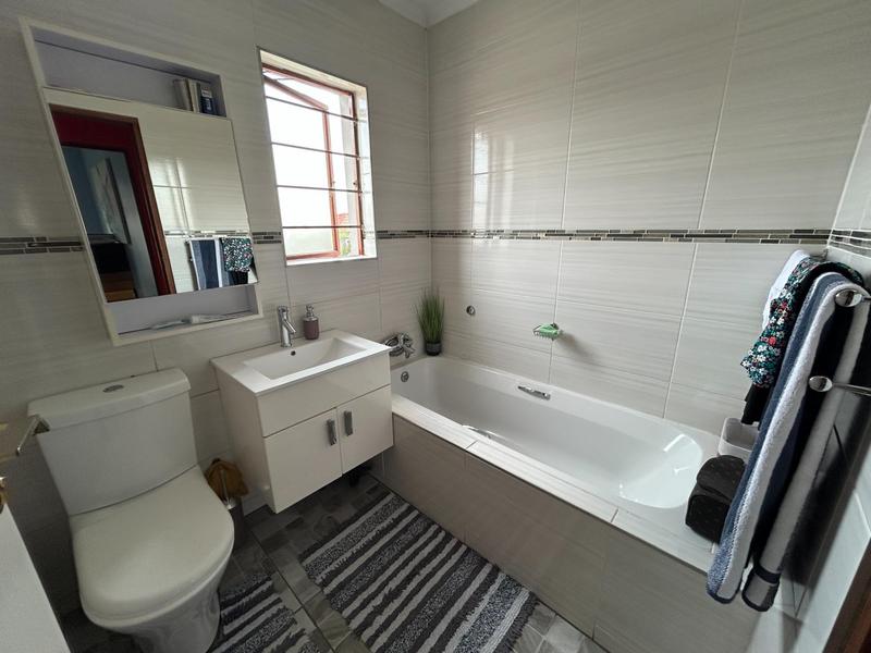 3 Bedroom Property for Sale in The Reeds Gauteng
