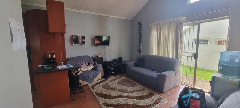3 Bedroom Property for Sale in Heuwelsig Estate Gauteng