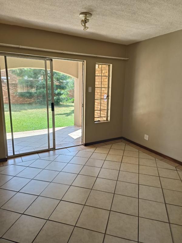 2 Bedroom Property for Sale in Mooikloof Ridge Gauteng