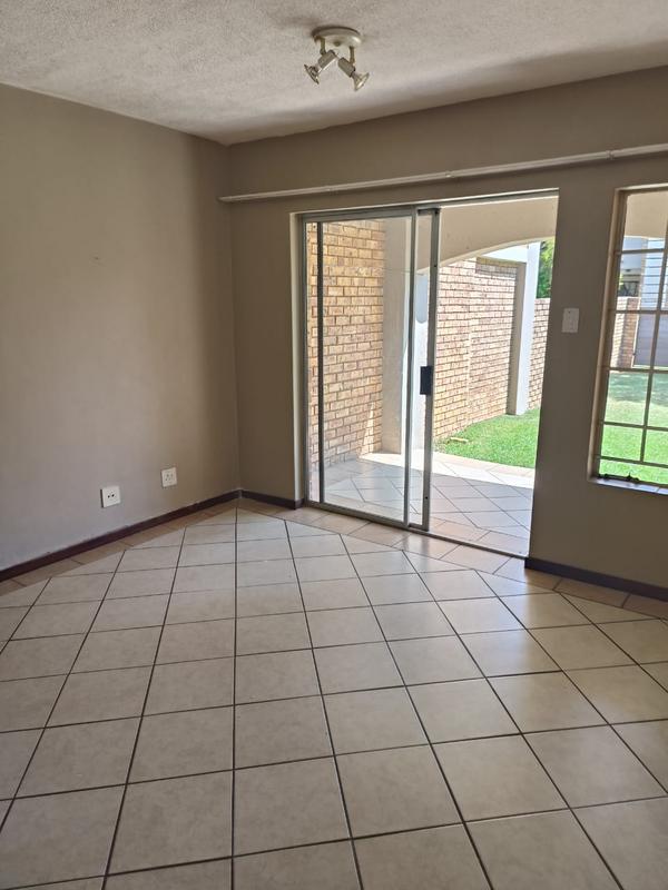 2 Bedroom Property for Sale in Mooikloof Ridge Gauteng