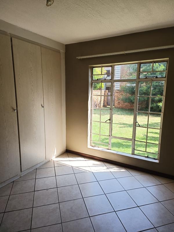 2 Bedroom Property for Sale in Mooikloof Ridge Gauteng