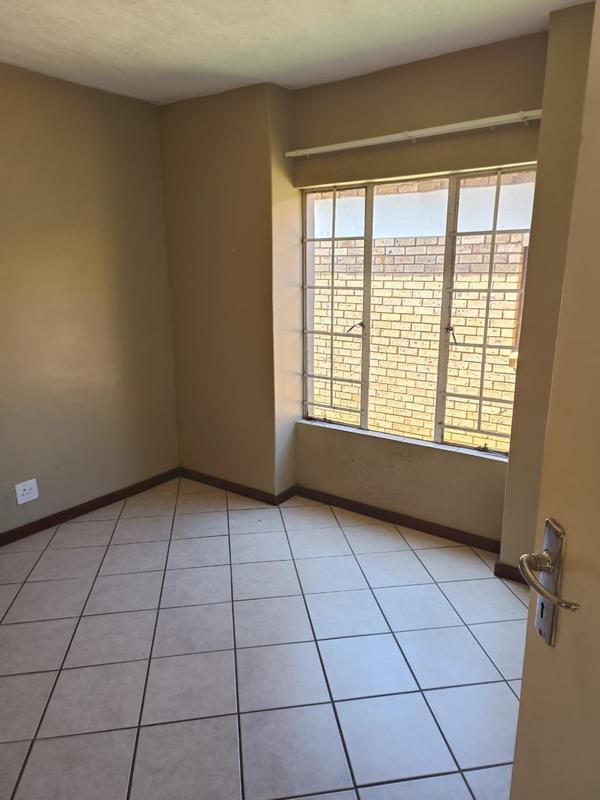 2 Bedroom Property for Sale in Mooikloof Ridge Gauteng