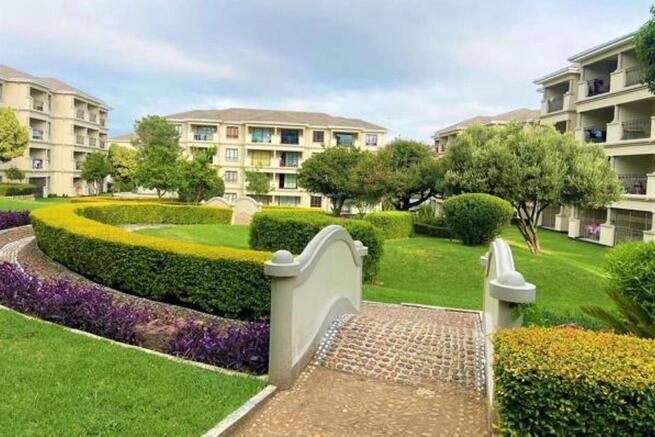 1 Bedroom Property for Sale in Noordwyk Gauteng
