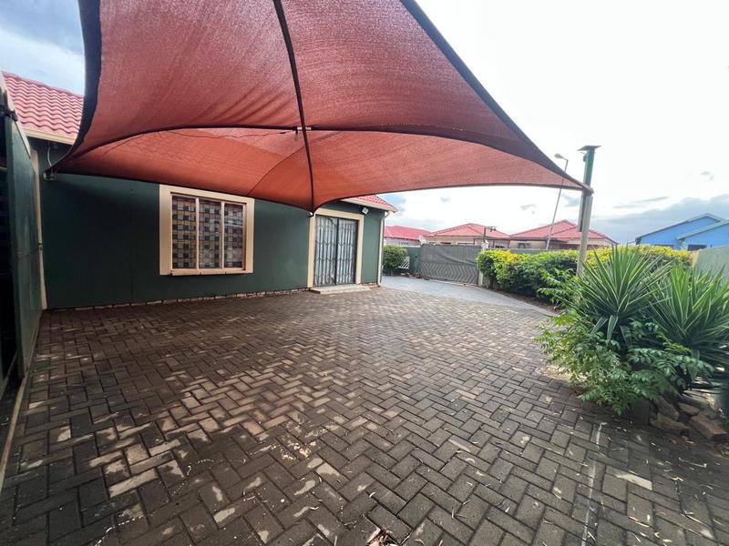 3 Bedroom Property for Sale in Soshanguve East Gauteng