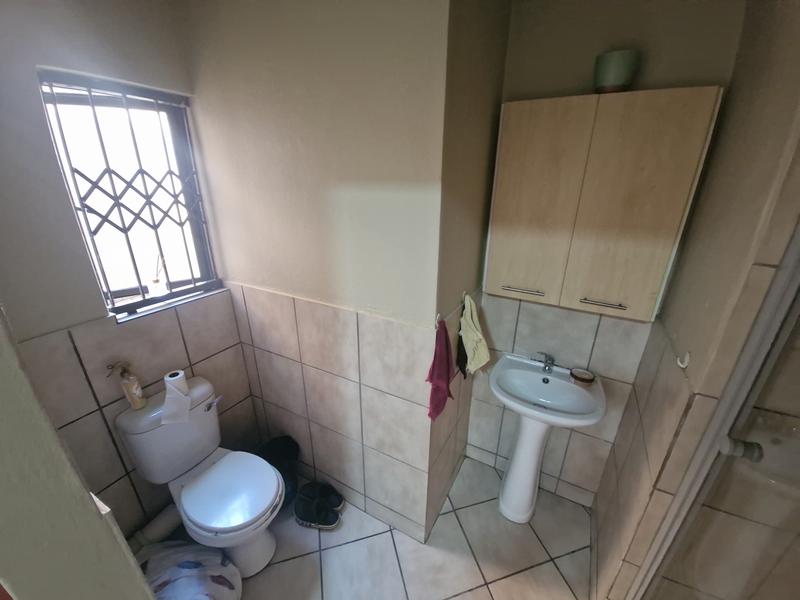 1 Bedroom Property for Sale in Klippoortje Gauteng
