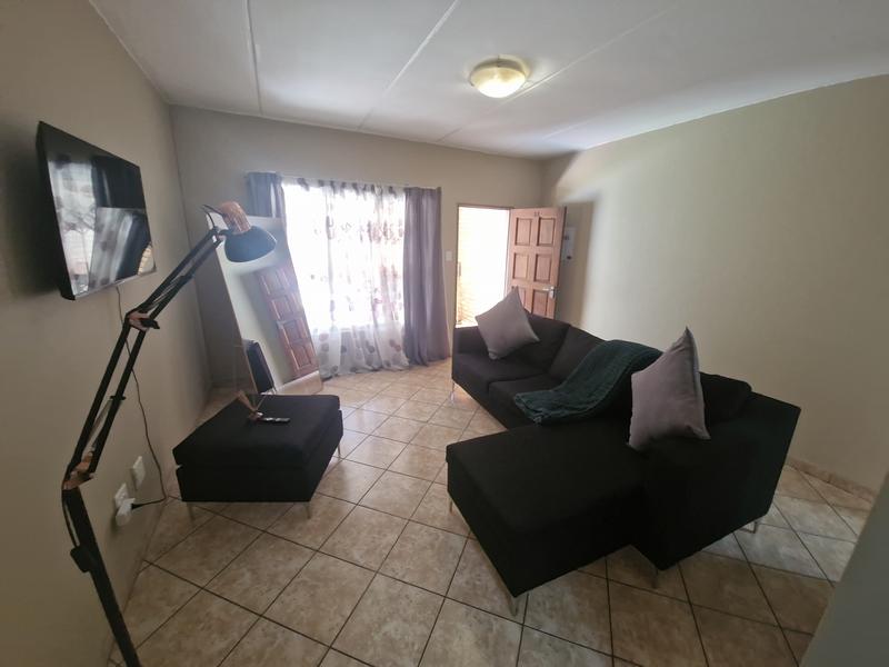 1 Bedroom Property for Sale in Klippoortje Gauteng