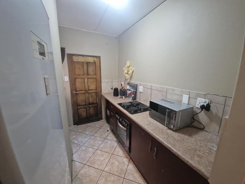 1 Bedroom Property for Sale in Klippoortje Gauteng