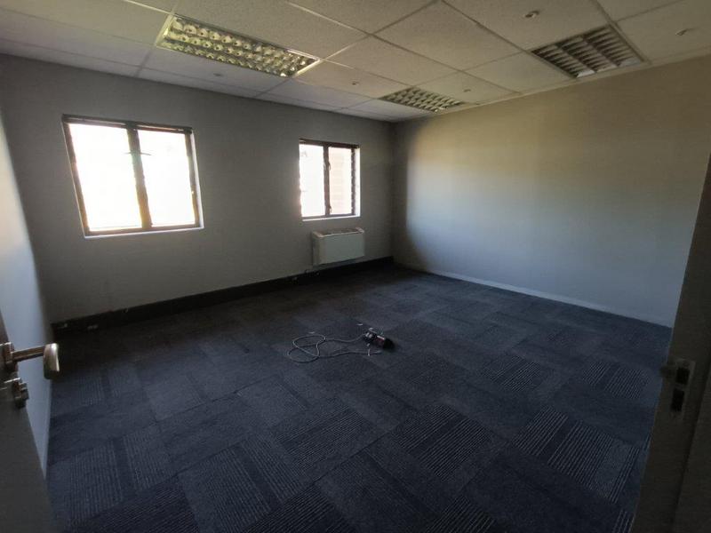 To Let Commercial Property for Rent in Constantia Kloof Gauteng