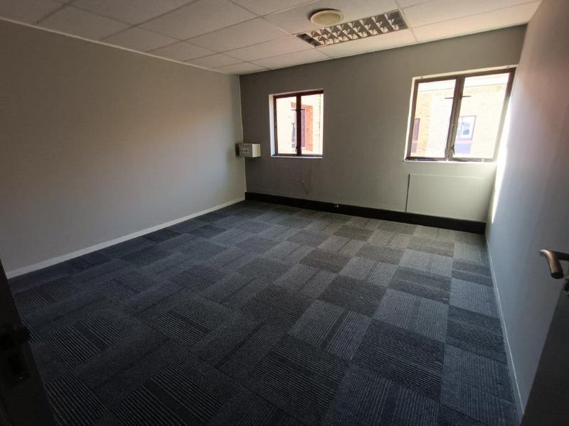 To Let Commercial Property for Rent in Constantia Kloof Gauteng