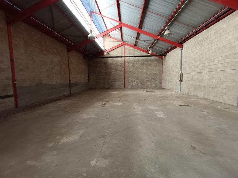 To Let Commercial Property for Rent in Robertville Gauteng