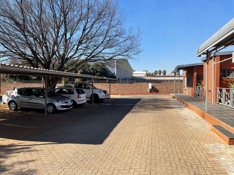 To Let Commercial Property for Rent in Hennopspark Gauteng