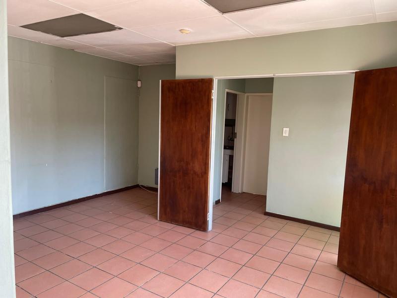 To Let Commercial Property for Rent in Hennopspark Gauteng