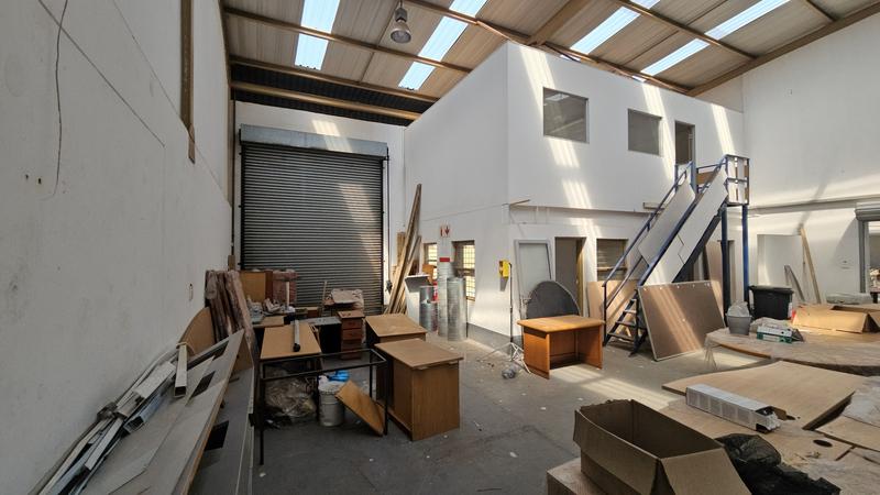 To Let Commercial Property for Rent in Randjespark Gauteng