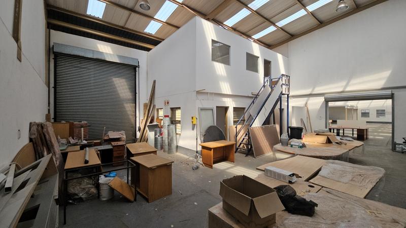 To Let Commercial Property for Rent in Randjespark Gauteng