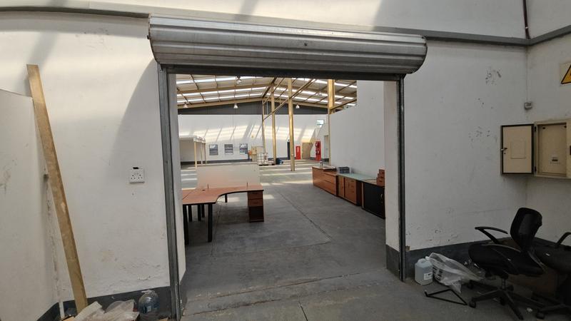 To Let Commercial Property for Rent in Randjespark Gauteng