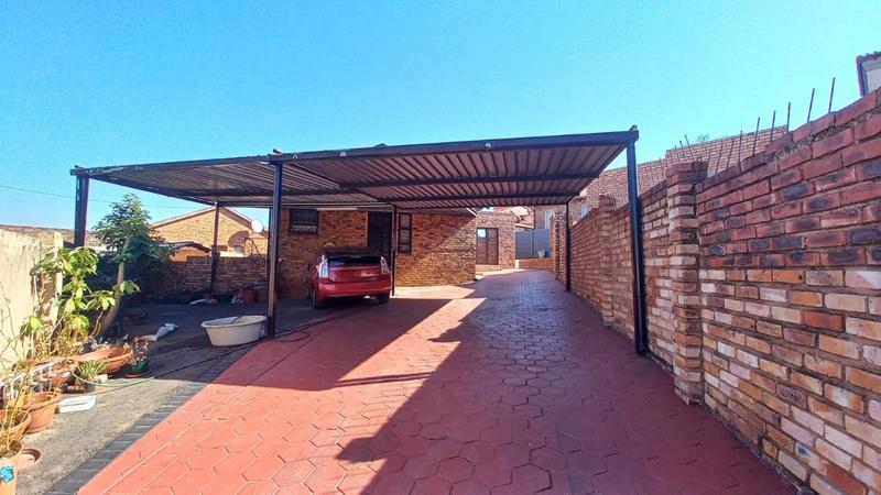 3 Bedroom Property for Sale in Philip Nel Park Gauteng