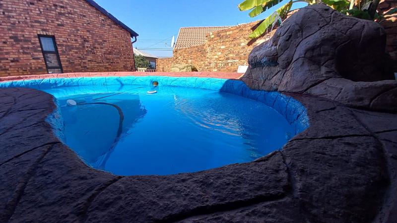 3 Bedroom Property for Sale in Philip Nel Park Gauteng