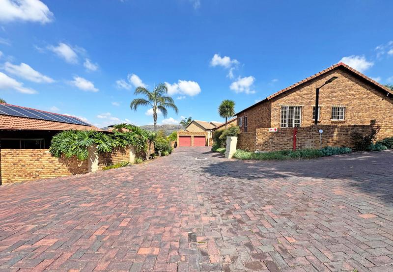3 Bedroom Property for Sale in Wilgeheuwel Gauteng