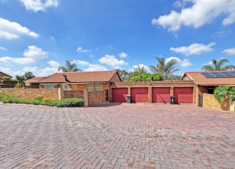 3 Bedroom Property for Sale in Wilgeheuwel Gauteng
