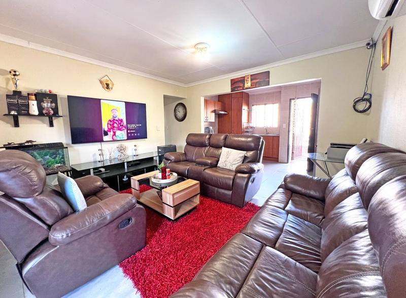 3 Bedroom Property for Sale in Wilgeheuwel Gauteng